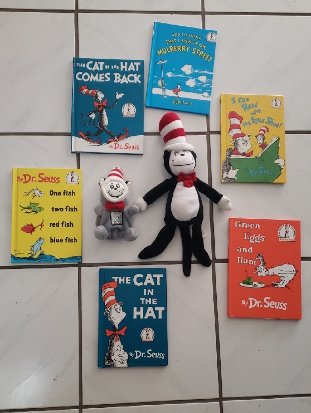 Vintage like new Dr. Seuss hardcover book set, various titles, plus 2 plush (8)